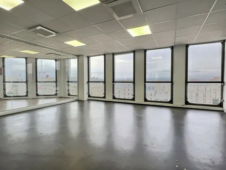 Bureau dans Neuilly-sur-Seine à louer - Photo intérieure – Image 2 sur 11