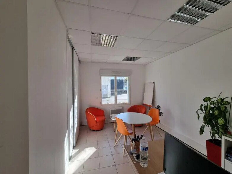 Bureau dans Sainte-Luce-sur-Loire à vendre - Photo intérieure – Image 3 sur 10