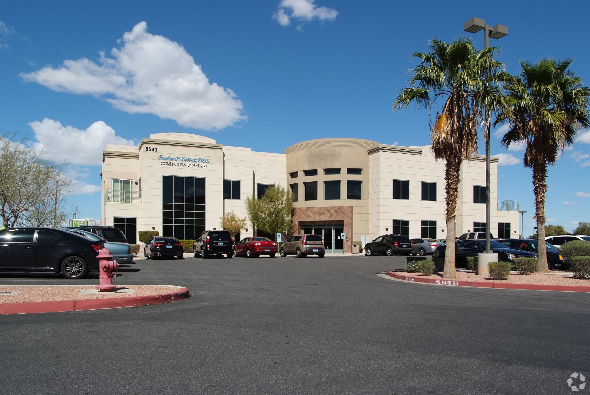 8540 S Eastern Ave, Las Vegas, NV à vendre Photo principale– Image 1 sur 16