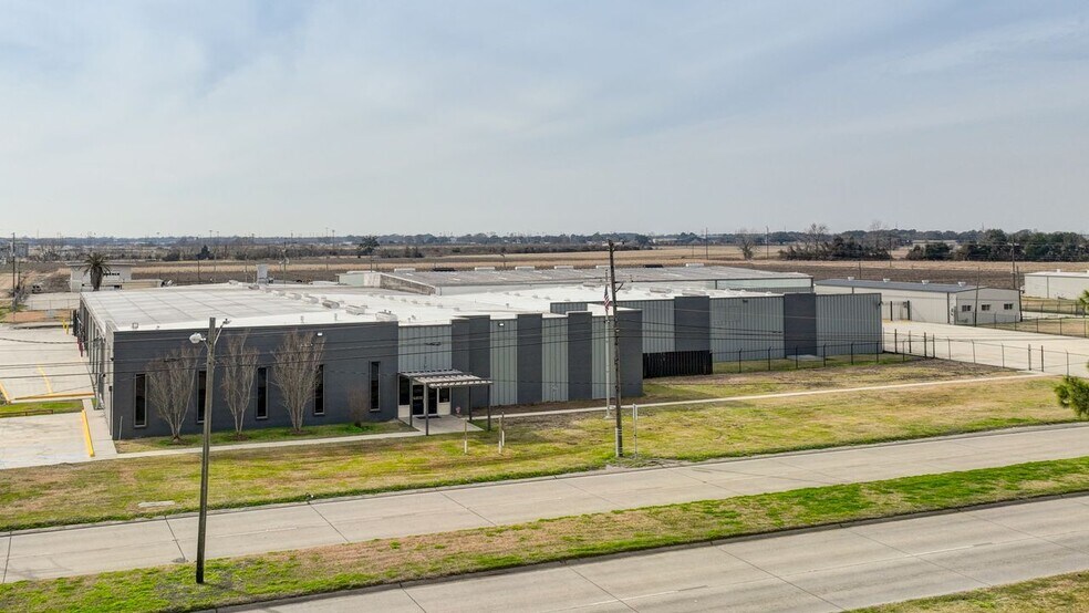 403 W Admiral Doyle Dr, New Iberia, LA à louer - Photo de l’immeuble – Image 3 sur 33