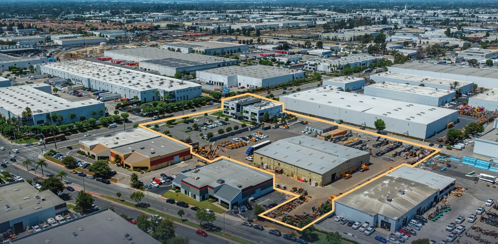 10704 Shoemaker Ave, Santa Fe Springs, CA à vendre - Photo de l’immeuble – Image 1 sur 5