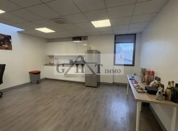 Bureau dans Gennevilliers à louer - Photo intérieure – Image 3 sur 5