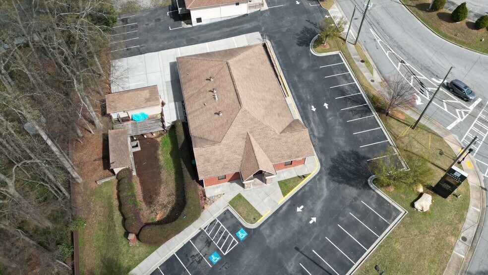 3288 Chamblee Tucker Rd, Atlanta, GA à vendre - Photo de l’immeuble – Image 1 sur 7