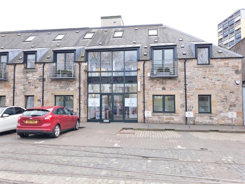 110-112 Commercial St, Edinburgh à louer - Photo de l’immeuble – Image 1 sur 2