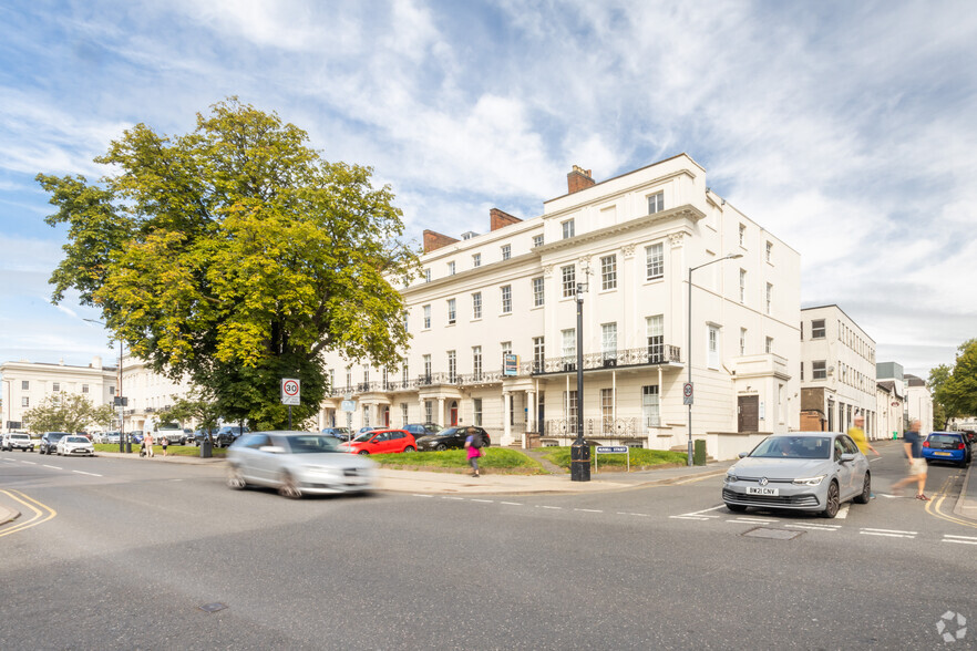 Warwick St, Leamington Spa à louer - Photo de l’immeuble – Image 2 sur 20