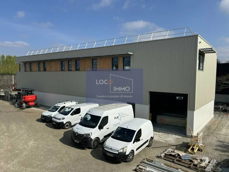 Local d’activités dans Gradignan à louer - Photo de l’immeuble – Image 1 sur 9