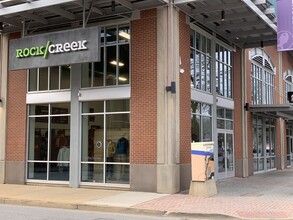 215 Broad St, Chattanooga, TN à louer Photo de l’immeuble– Image 1 sur 11