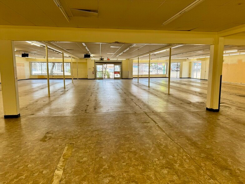 3725-3727 University Ave, San Diego, CA à louer - Photo intérieure – Image 3 sur 8