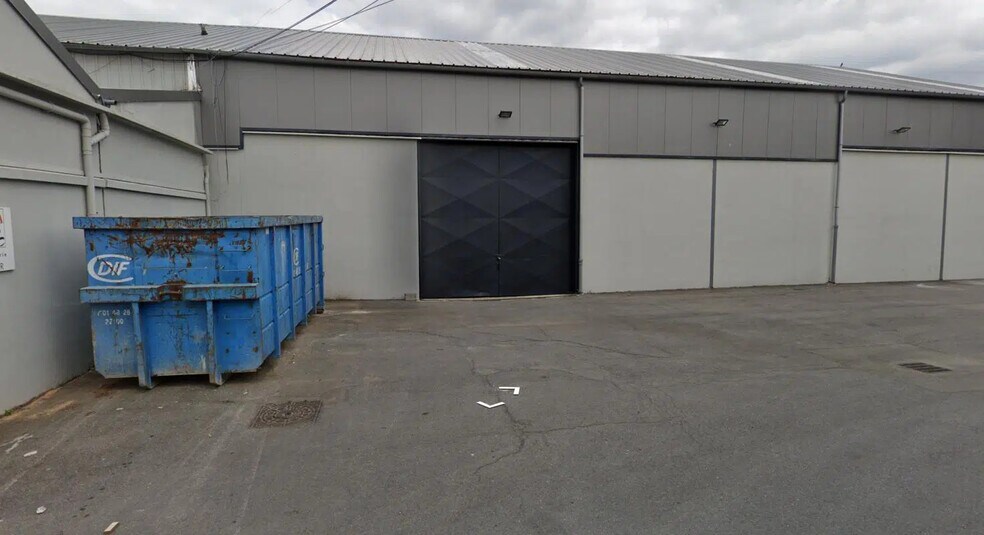 Industriel/Logistique dans L'ILE-SAINT-DENIS à louer - Photo de l’immeuble – Image 1 sur 16