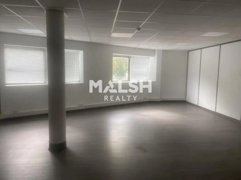 Bureau dans Vaulx-en-Velin à louer - Photo intérieure – Image 3 sur 13