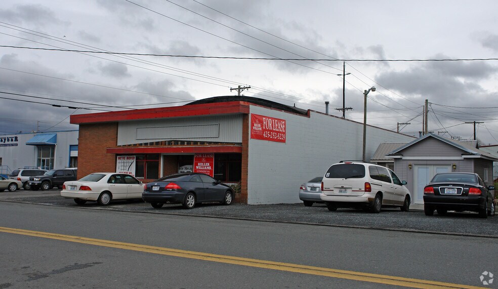 2110 37th St, Everett, WA à louer - Photo de l’immeuble – Image 3 sur 5