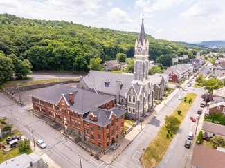 Plus de détails pour 124 E Abbott St, Lansford, PA - Spécialisé à vendre
