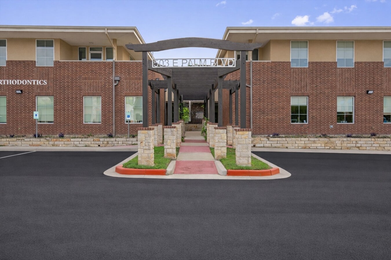 503 E Palm Valley Blvd, Round Rock, TX 78664 - Lot 2 - - Photo intérieure - Image 1 of 4