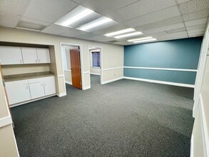 1342-1360 Old Bridge Rd, Woodbridge, VA à louer Photo intérieure– Image 1 sur 6