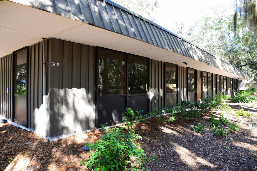 1435 Julia St, Fernandina Beach, FL à louer - Photo de l’immeuble – Image 2 sur 6