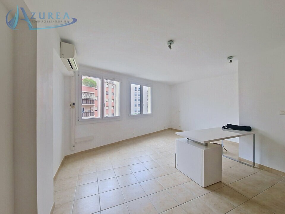 Bureau dans Cagnes-sur-Mer à louer Photo intérieure– Image 1 sur 5