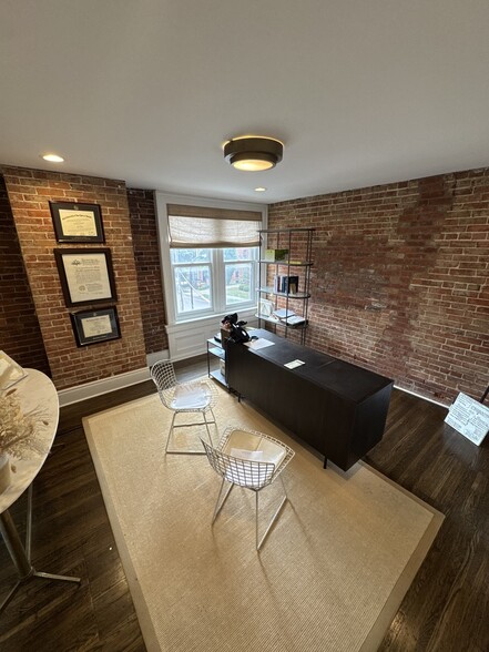 471 Delaware Ave, Buffalo, NY à louer - Photo intérieure – Image 2 sur 10