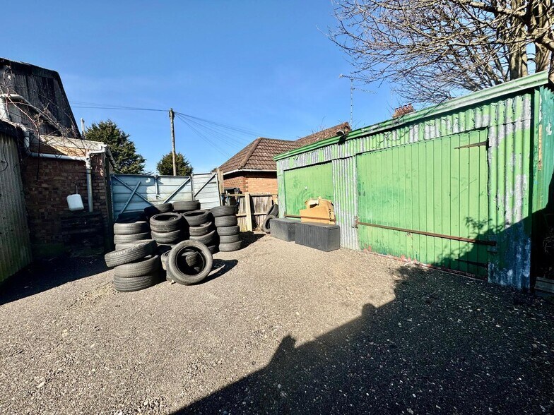 208-210 Toddington Rd, Luton à vendre - Photo de l’immeuble – Image 3 sur 17