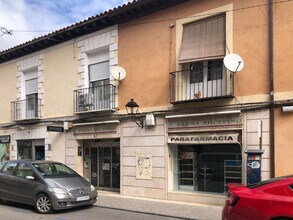 Local commercial dans Aranjuez, Madrid à louer Photo de l’immeuble– Image 1 sur 8