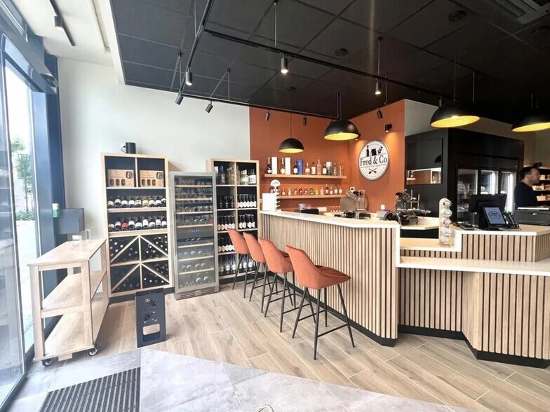 Local commercial dans Draveil à vendre - Photo de l’immeuble – Image 2 sur 3