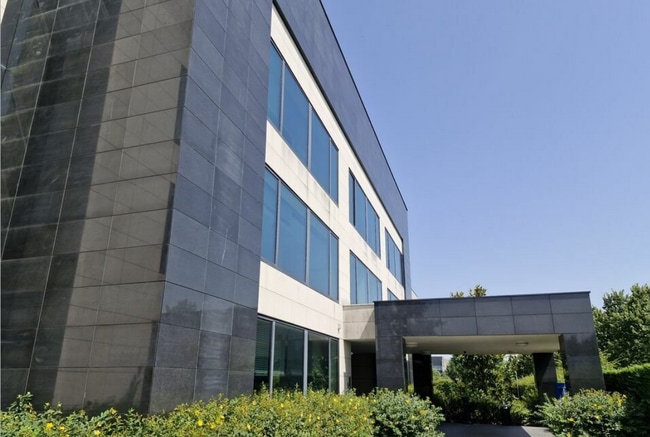 Plus de détails pour 2 Trait D'Union, Lieusaint - Bureau à louer