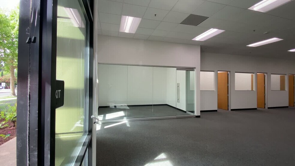 425 N Whisman Rd, Mountain View, CA à louer - Vidéo sur l’annonce professionnelle – Image 2 sur 11