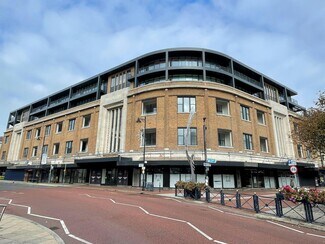 Plus de détails pour 44-66 Palmerston Rd, Southsea - Local commercial à louer