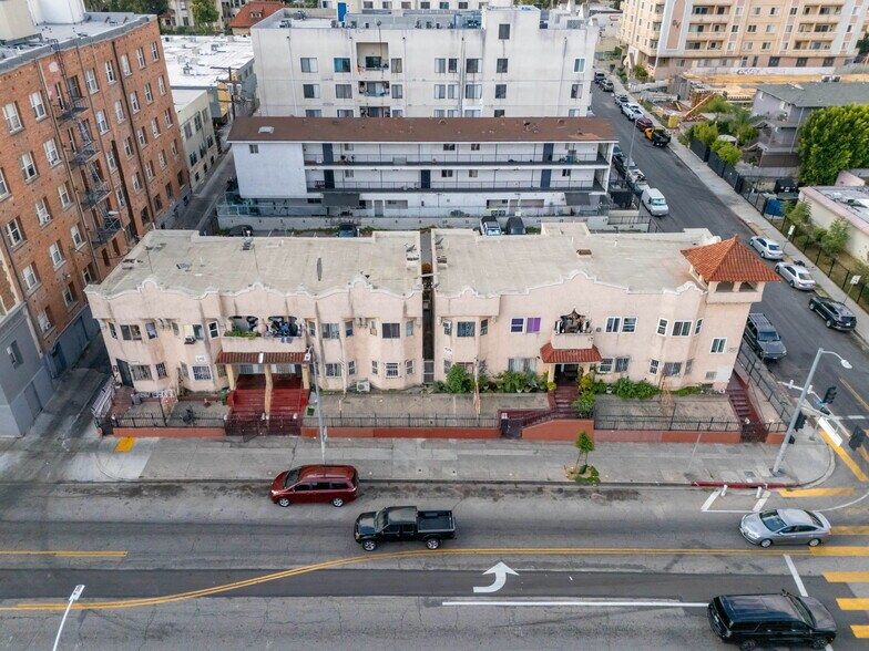 2214-2232 W 8th St, Los Angeles, CA à vendre - Photo de l’immeuble – Image 2 sur 7