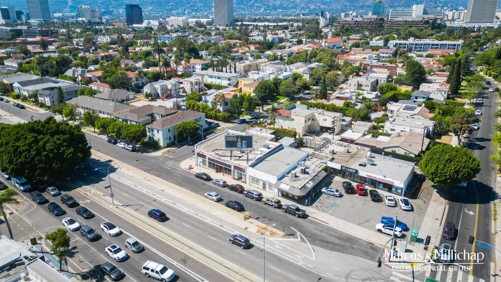 5613-5617 San Vicente Blvd, Los Angeles, CA à vendre - Photo de l’immeuble – Image 3 sur 9
