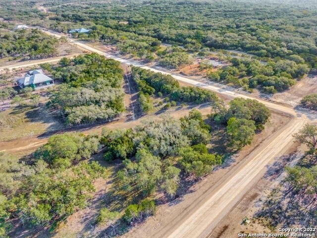 708 Sharp Springs Rd, Bulverde, TX à vendre - Photo principale – Image 1 sur 17