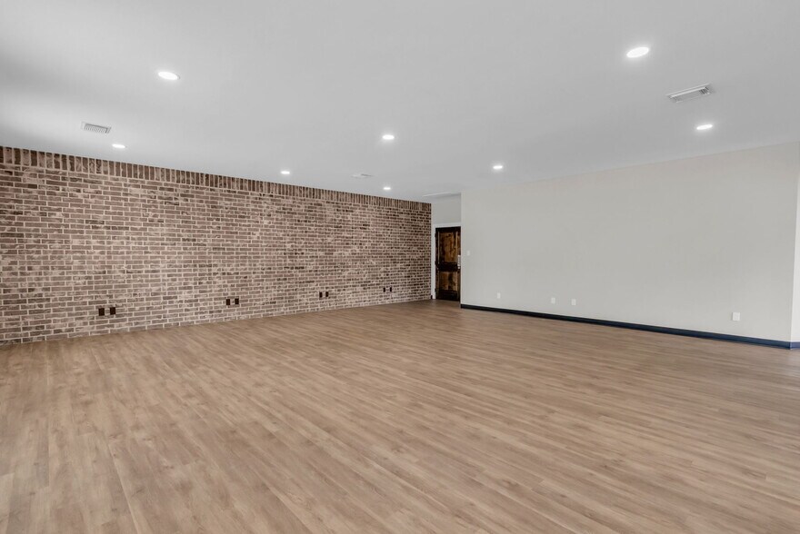 907 Otto St, Brookshire, TX à vendre - Photo de l’immeuble – Image 3 sur 14