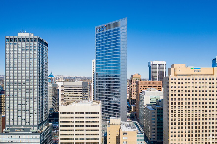 801 7th Ave SW, Calgary, AB à louer - Photo principale – Image 1 sur 8