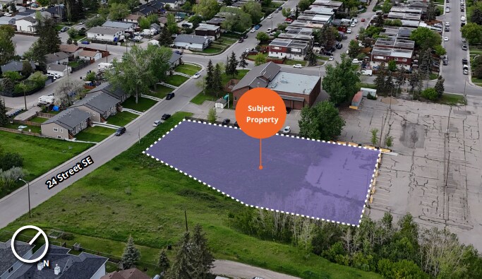 7820 24 St, Calgary, AB à vendre - Aérien – Image 1 sur 1