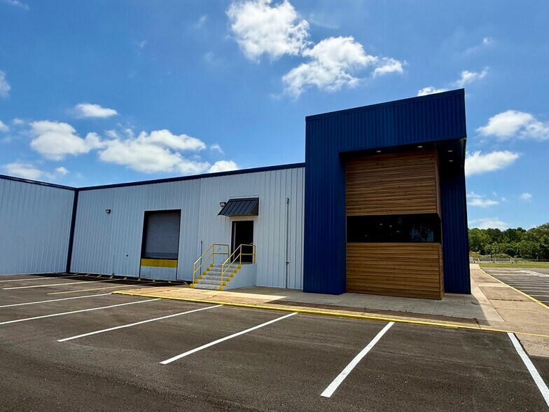 13343 Interstate 20 E, Tyler, TX à louer - Photo de l’immeuble – Image 2 sur 23