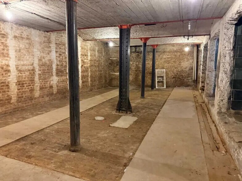 Industriel/Logistique dans Lille à vendre - Photo de la construction – Image 2 sur 6