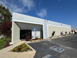 Plus de détails pour 13201 Barton Cir, Santa Fe Springs, CA - Industriel/Logistique à louer