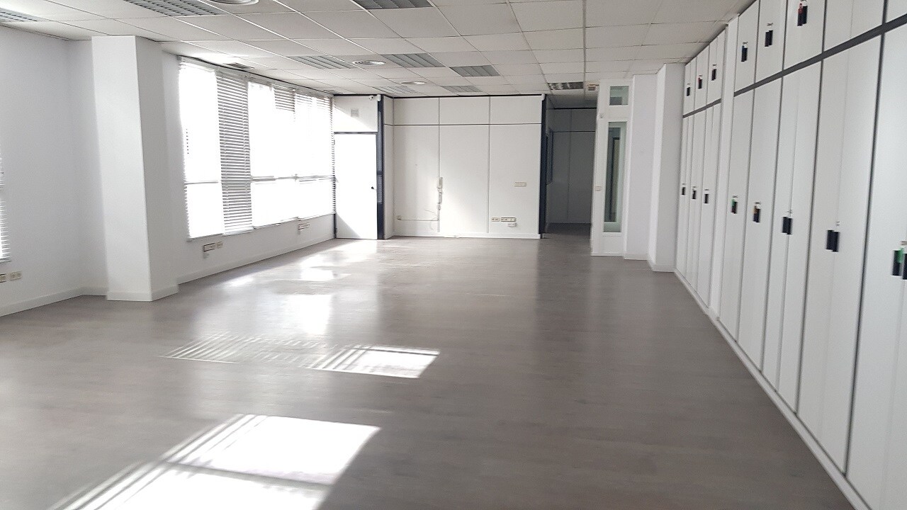 Calle Santa Leonor, 63, Madrid, MAD 28037 - Lot G - - Photo intérieure - Image 1 of 13
