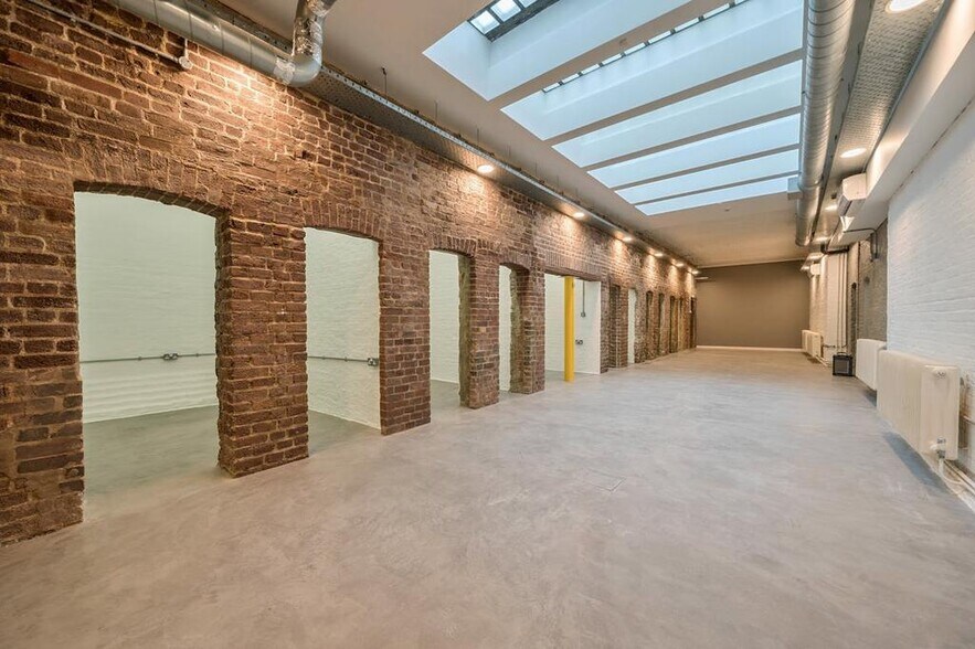 Kingsway Pl, Londres à vendre - Photo intérieure – Image 3 sur 20