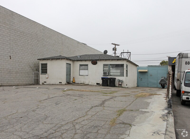 417 N Varney St, Burbank, CA à louer - Photo de l’immeuble – Image 2 sur 4