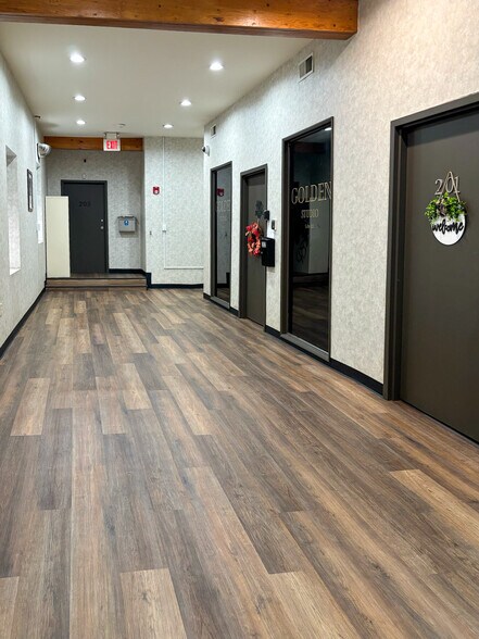 100 Jefferson Ave, Elizabeth, NJ à louer - Photo de l’immeuble – Image 2 sur 5