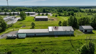 Plus de détails pour 420 Merrill St, Andover, OH - Industriel/Logistique à vendre