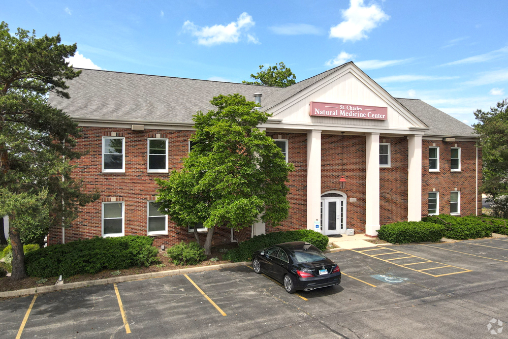 1650 E Main St, St Charles, IL à vendre Photo principale– Image 1 sur 21