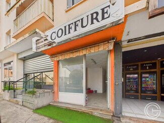 Plus de détails pour Local commercial à louer