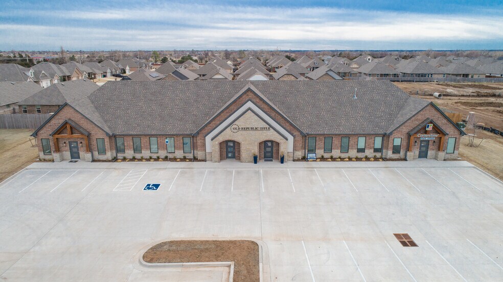 13901 S Western Ave, Oklahoma City, OK à louer - Photo principale – Image 1 sur 13
