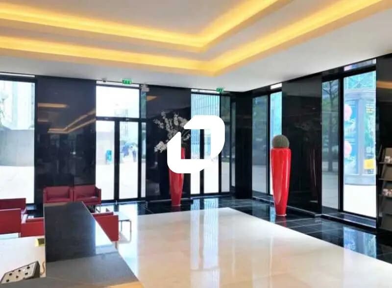 Bureau dans Courbevoie à louer - Hall d’entrée – Image 2 sur 7