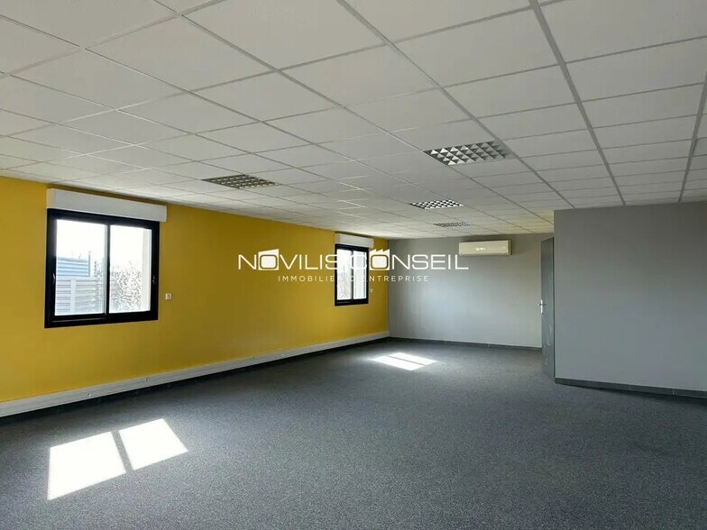 Bureau dans Quint-Fonsegrives à louer - Photo de l’immeuble – Image 1 sur 4