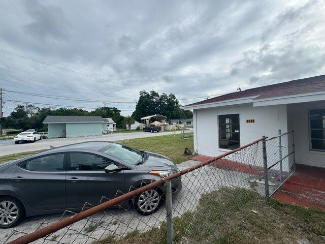 5018 Grand Blvd, New Port Richey, FL à louer - Photo de l’immeuble – Image 3 sur 6