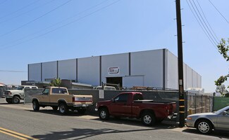 Plus de détails pour 302-304 Via Del Norte, Oceanside, CA - Industriel/Logistique à louer