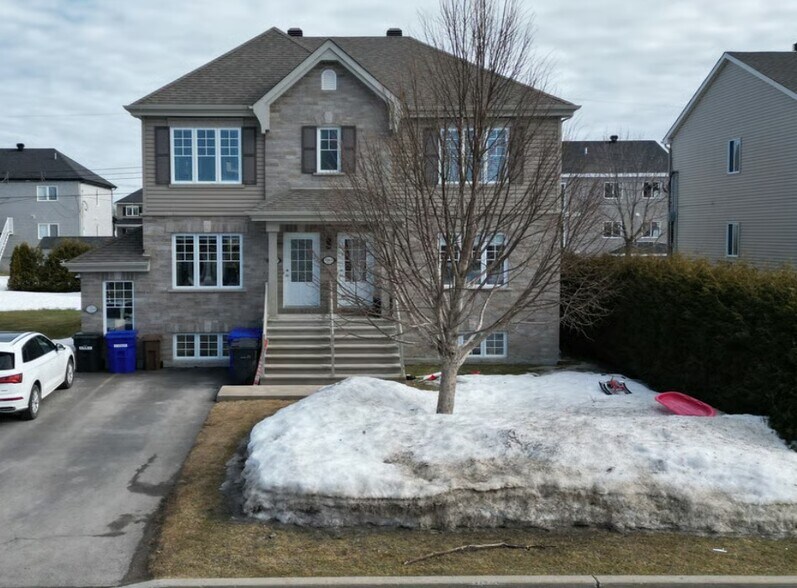 12095-12099 Rue Lévis, Mirabel, QC à vendre - Photo de l’immeuble – Image 2 sur 3