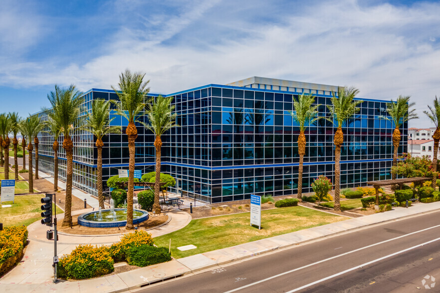 3377 S Price Rd, Chandler, AZ à louer - Photo de l’immeuble – Image 1 sur 22